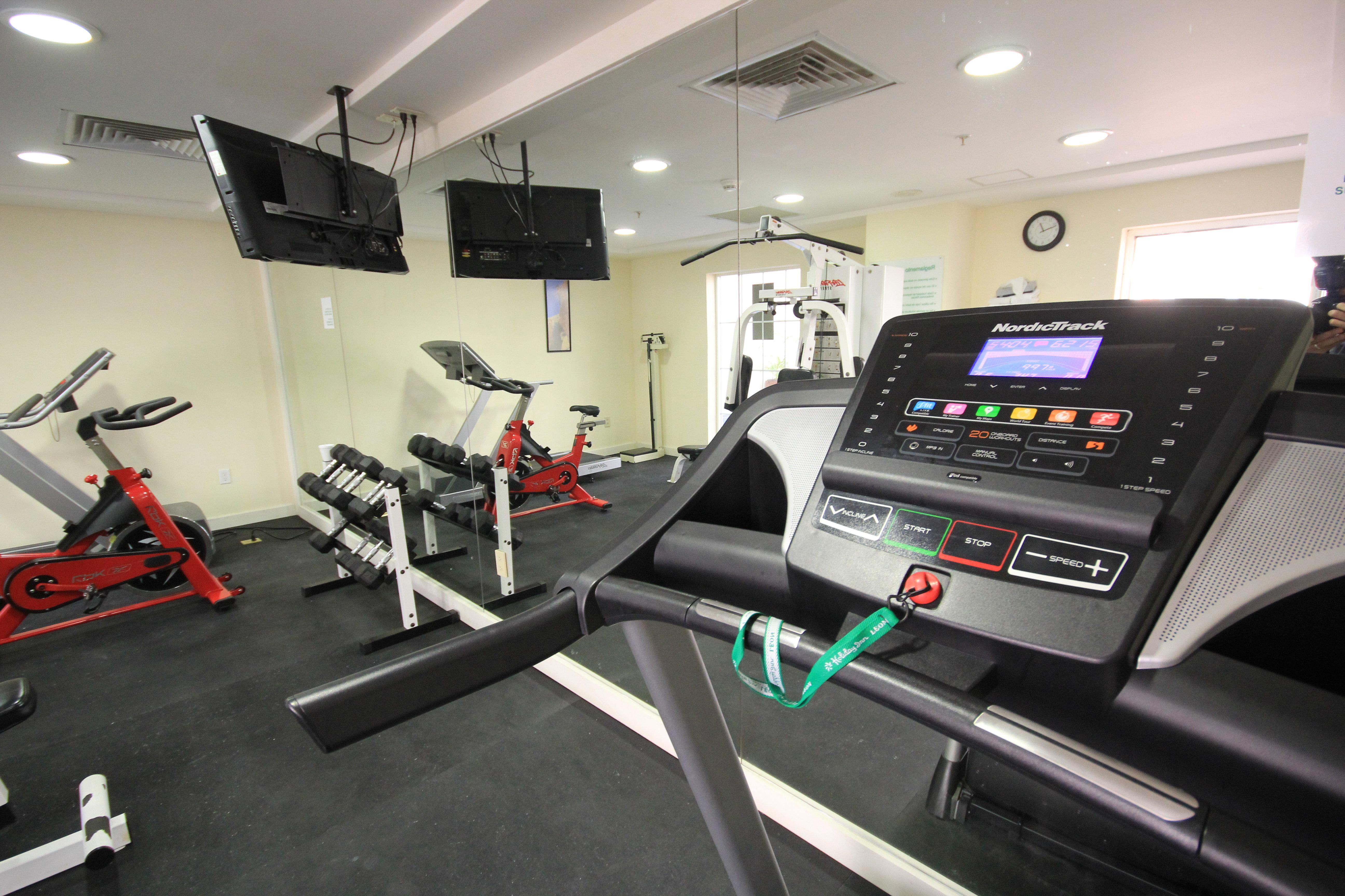 Holiday Inn Leon-Convention Center By Ihg Экстерьер фото