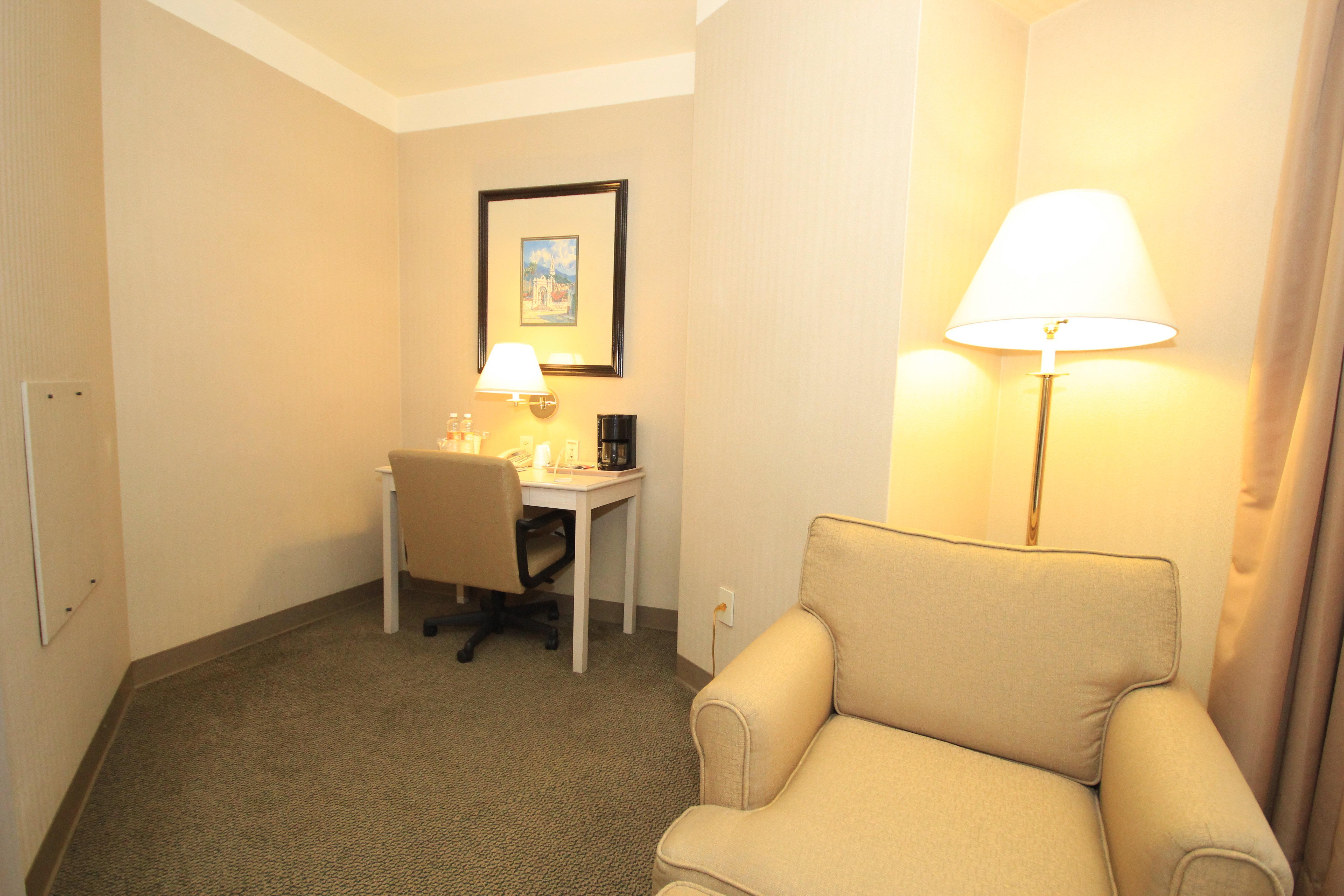 Holiday Inn Leon-Convention Center By Ihg Экстерьер фото
