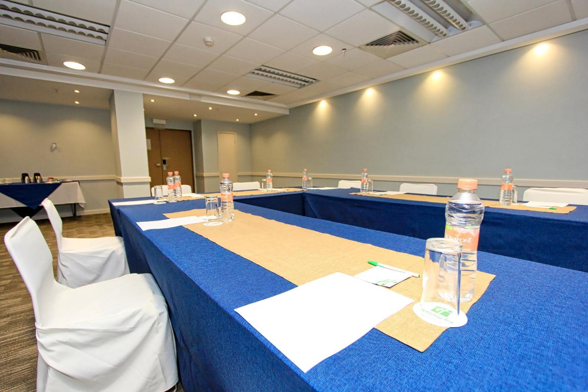 Holiday Inn Leon-Convention Center By Ihg Экстерьер фото