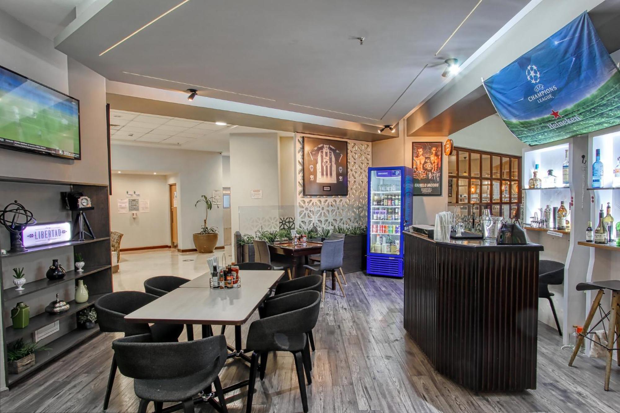 Holiday Inn Leon-Convention Center By Ihg Экстерьер фото