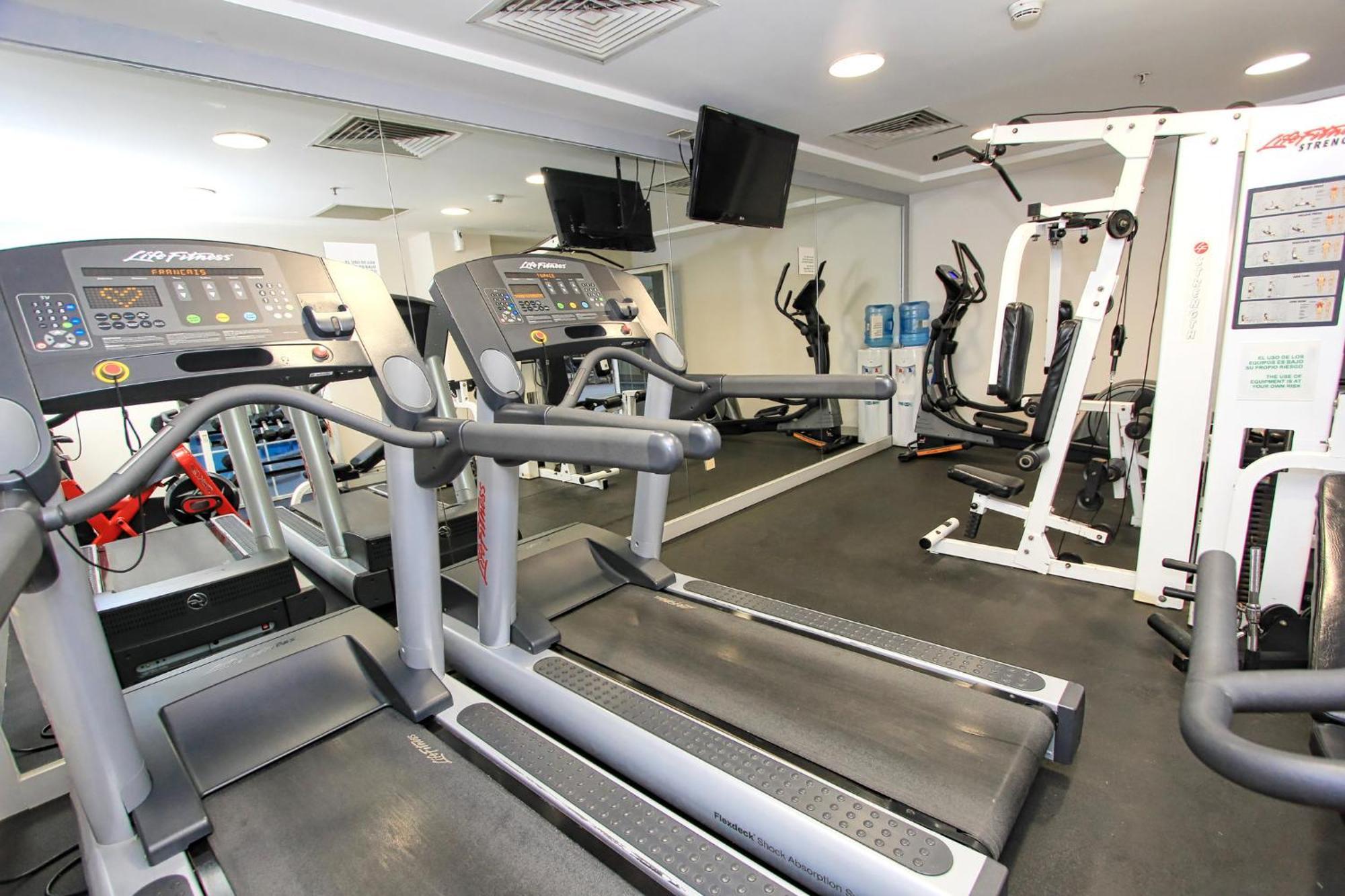 Holiday Inn Leon-Convention Center By Ihg Экстерьер фото